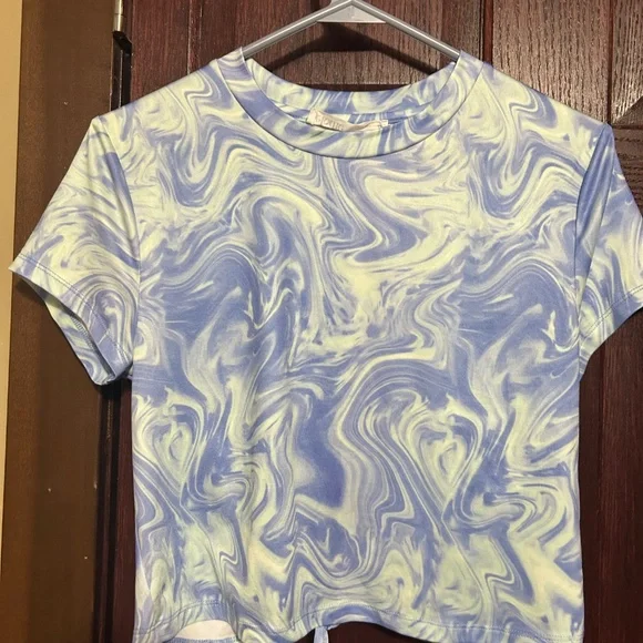 BUNDLE 2 GIRLS SHORT SLEEVE TOPS - Picture 3 of 3